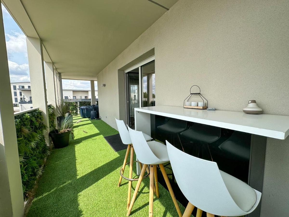 Loggia Dream Jacuzzi Apartment Montevrain Bagian luar foto